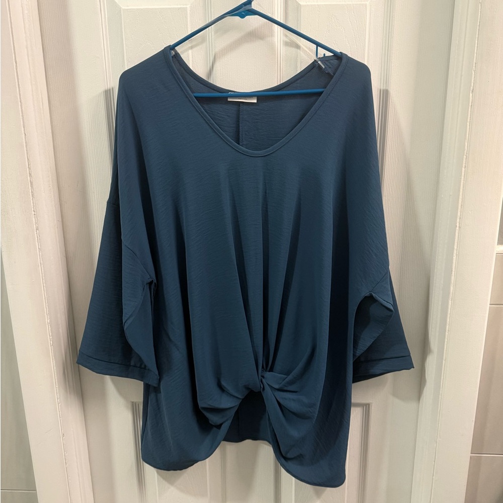 Chic Soul Knot Front Tunic in Teal Blue